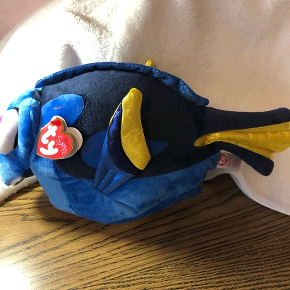 FINAL SALE- LEAVING CLOSET- NO FURTHER DISCOUNTS - Picture 2 of 8